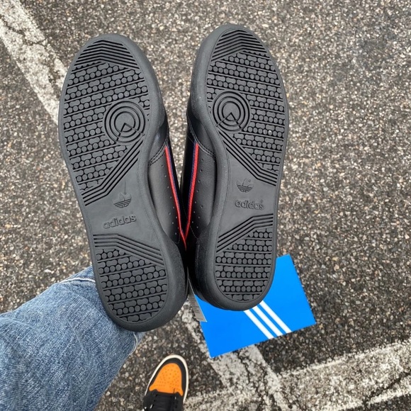 Adidas Low Trainer • Women’s Shoe - Picture 7 of 8